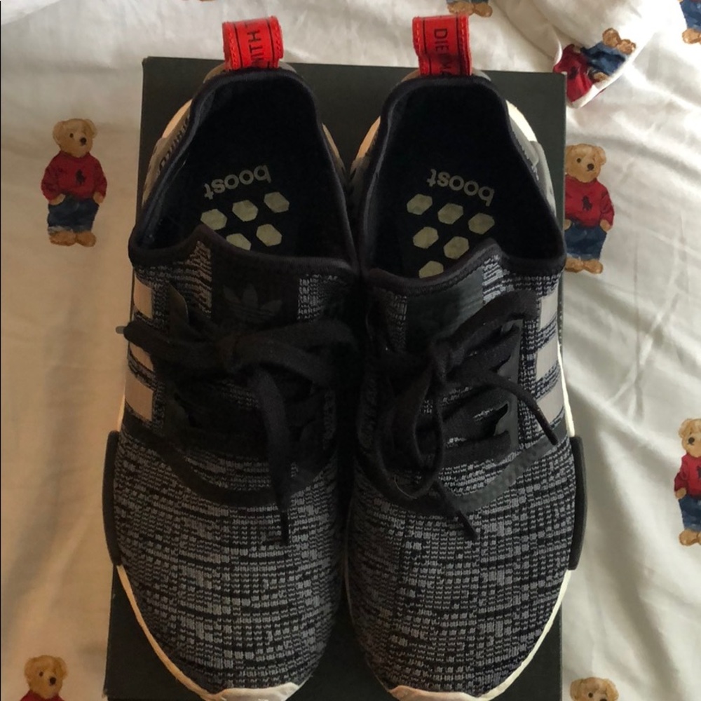 Adidas NMD R1 Men’s 9 - Picture 2 of 5